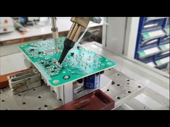 Doppelkopf 5 Achsen Desktop Roboter Eisenstation Lötmaschine PCB Lötmaschine mit Vision
